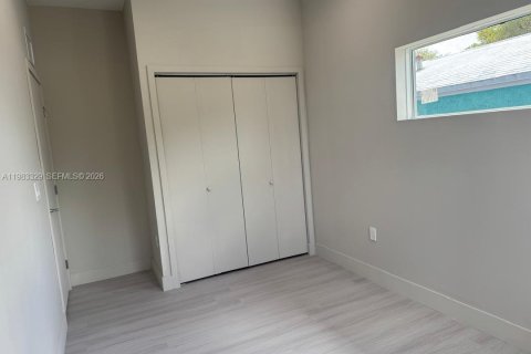 Villa ou maison à vendre à Fort Lauderdale, Floride: 3 chambres, 126.53 m2 № 2047504 - photo 9
