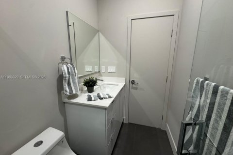 Villa ou maison à vendre à Fort Lauderdale, Floride: 3 chambres, 126.53 m2 № 2047504 - photo 12