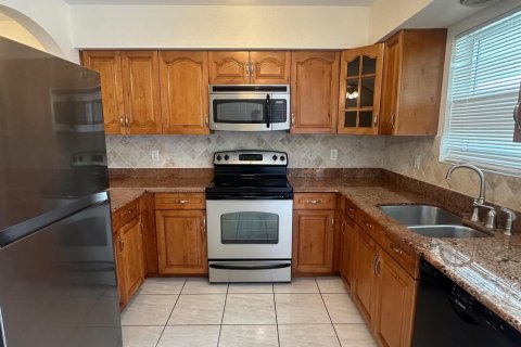 Apartment in Lighthouse Point, Florida 1 bedroom, 65.03 sq.m. № 2281349 - photo 11