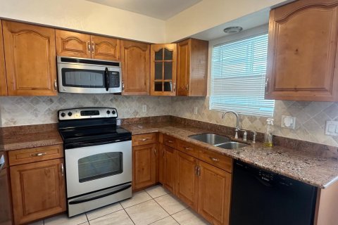 Apartment in Lighthouse Point, Florida 1 bedroom, 65.03 sq.m. № 2281349 - photo 10