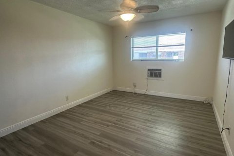 Apartment in Lighthouse Point, Florida 1 bedroom, 65.03 sq.m. № 2281349 - photo 6