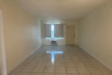 Apartment in Lighthouse Point, Florida 1 bedroom, 65.03 sq.m. № 2281349 - photo 8
