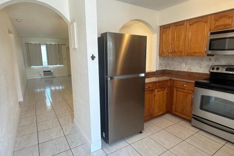 Apartment in Lighthouse Point, Florida 1 bedroom, 65.03 sq.m. № 2281349 - photo 9