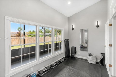 Casa en venta en Orlando, Florida, 4 dormitorios, 217.39 m2 № 1970667 - foto 9