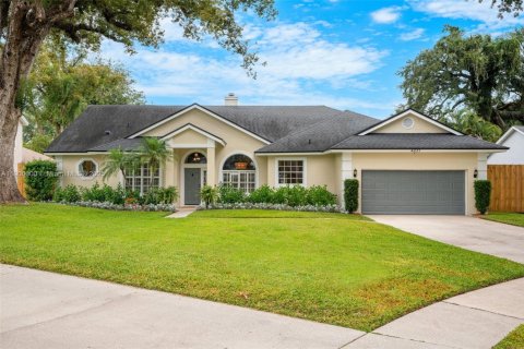 Casa en venta en Orlando, Florida, 4 dormitorios, 217.39 m2 № 1970667 - foto 1