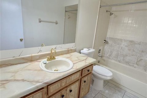 House in Kissimmee, Florida 3 bedrooms, 99.59 sq.m. № 1787657 - photo 18