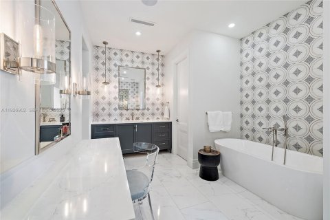 Casa en venta en Jupiter, Florida, 6 dormitorios, 520.25 m2 № 1985928 - foto 16