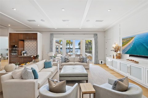 Casa en venta en Jupiter, Florida, 6 dormitorios, 520.25 m2 № 1985928 - foto 11