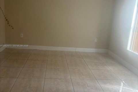 Condo in Hialeah, Florida, 3 bedrooms  № 2066465 - photo 4