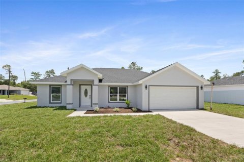 House in Dunnellon, Florida 3 bedrooms, 129.97 sq.m. № 2303301