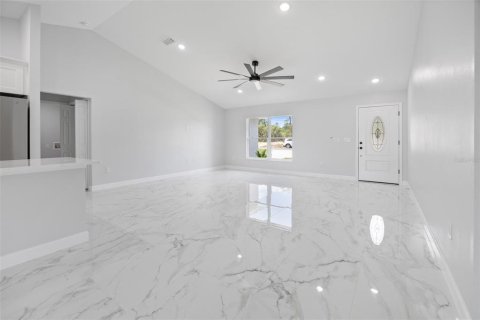Villa ou maison à vendre à Dunnellon, Floride: 3 chambres, 129.97 m2 № 2303301 - photo 3