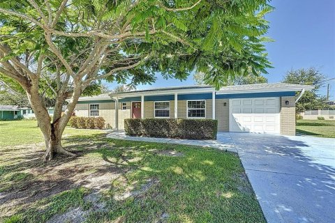 Casa en venta en Sebring, Florida, 2 dormitorios, 113.43 m2 № 1885535 - foto 2