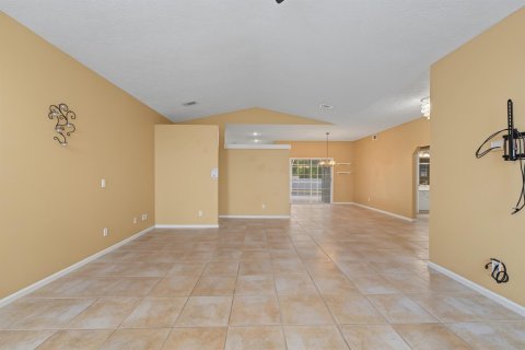 Casa en venta en Port St. Lucie, Florida, 3 dormitorios, 171.31 m2 № 2307741 - foto 9