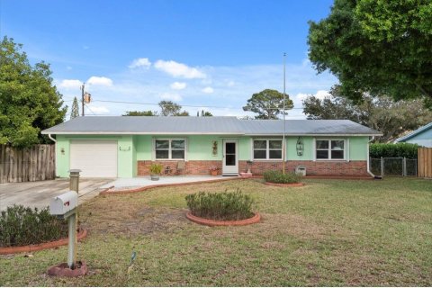 House in Stuart, Florida 3 bedrooms, 187.85 sq.m. № 2192903