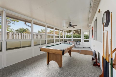 House in Stuart, Florida 3 bedrooms, 187.85 sq.m. № 2192903 - photo 21
