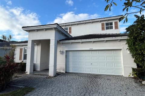 Casa en venta en Homestead, Florida, 5 dormitorios, 233.56 m2 № 1984324 - foto 1