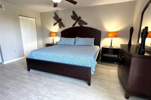 Condo in Englewood, Florida, 2 bedrooms  № 1551517 - photo 17