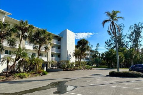 Condo in Englewood, Florida, 2 bedrooms  № 1551517 - photo 25