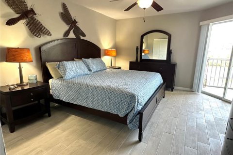 Condo in Englewood, Florida, 2 bedrooms  № 1551517 - photo 18