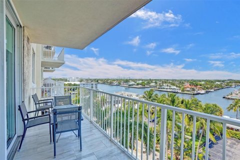 Copropriété à vendre à Fort Lauderdale, Floride: 2 chambres, 111.48 m2 № 2397808 - photo 17