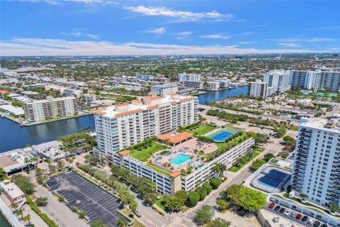 Copropriété à vendre à Fort Lauderdale, Floride: 2 chambres, 111.48 m2 № 2397808 - photo 4