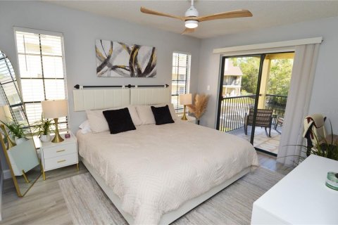 Condo in Tampa, Florida, 1 bedroom  № 1916316 - photo 29