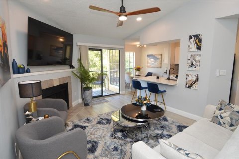 Condo in Tampa, Florida, 1 bedroom  № 1916316 - photo 15