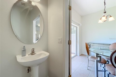 Adosado en venta en Orlando, Florida, 5 dormitorios, 160.72 m2 № 2208094 - foto 24