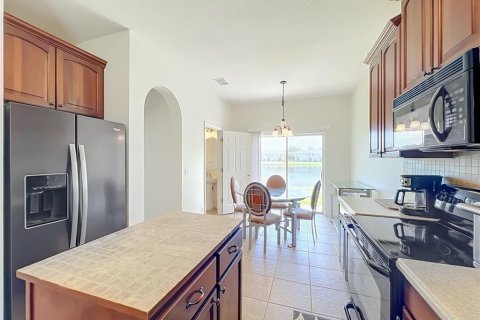 Adosado en venta en Orlando, Florida, 5 dormitorios, 160.72 m2 № 2208094 - foto 17