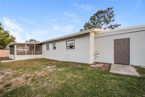 House in Winter Park, Florida 3 bedrooms, 177.35 sq.m. № 1829581 - photo 16