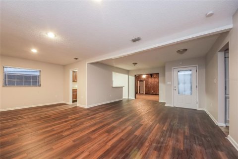 House in Winter Park, Florida 3 bedrooms, 177.35 sq.m. № 1829581 - photo 8
