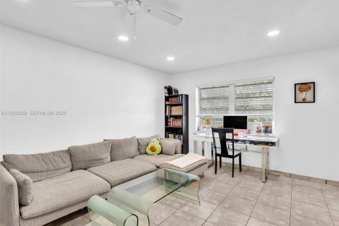 Apartment in Dania Beach, Florida 1 bedroom, 79.9 sq.m. № 1985748 - photo 14