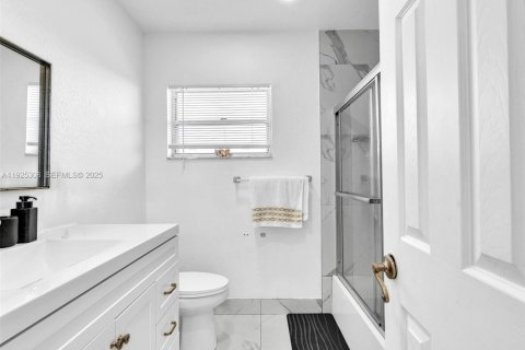 Apartment in Dania Beach, Florida 1 bedroom, 79.9 sq.m. № 1985748 - photo 23