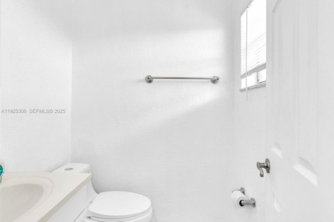 Apartment in Dania Beach, Florida 1 bedroom, 79.9 sq.m. № 1985748 - photo 5