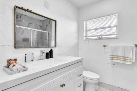 Apartment in Dania Beach, Florida 1 bedroom, 79.9 sq.m. № 1985748 - photo 24