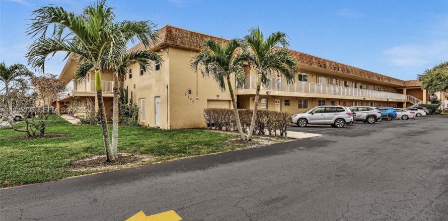 Apartment in Dania Beach, Florida 1 bedroom, 79.9 sq.m. № 1985748