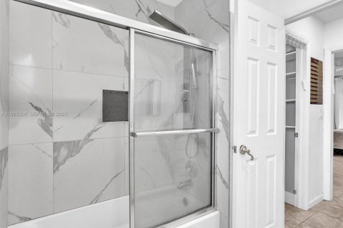 Apartment in Dania Beach, Florida 1 bedroom, 79.9 sq.m. № 1985748 - photo 25