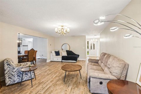 Villa ou maison à vendre à Saint Petersburg, Floride: 2 chambres, 195.28 m2 № 2416596 - photo 4