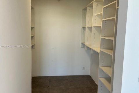 Copropriété à vendre à Miami Beach, Floride: 2 chambres, 143.07 m2 № 1862182 - photo 13
