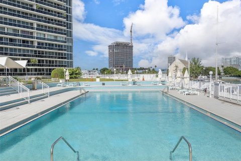 Copropriété à vendre à Miami Beach, Floride: 2 chambres, 143.07 m2 № 1862182 - photo 4