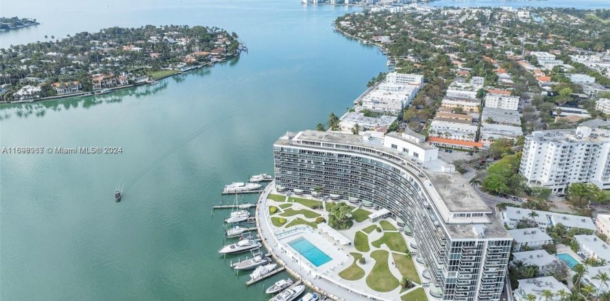 Condo à Miami Beach, Floride, 2 chambres № 1862182
