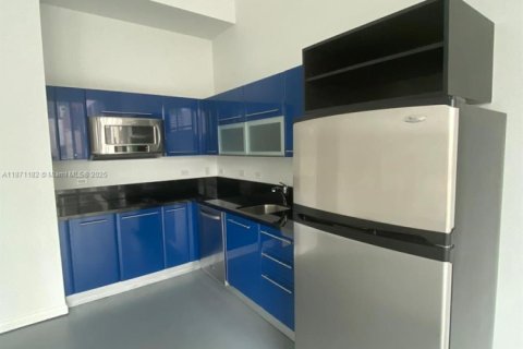 Condo in Miami, Florida  № 1895799 - photo 4