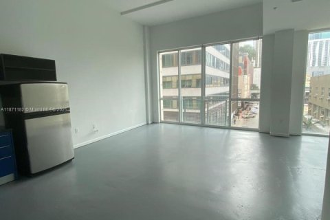 Condo in Miami, Florida  № 1895799 - photo 8