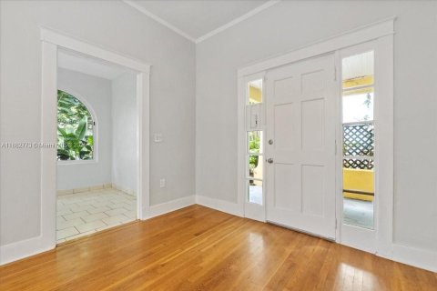 Снять в аренду виллу или дом в Майами, Флорида 2 спальни, 183.39м2, № 1931959 - фото 4