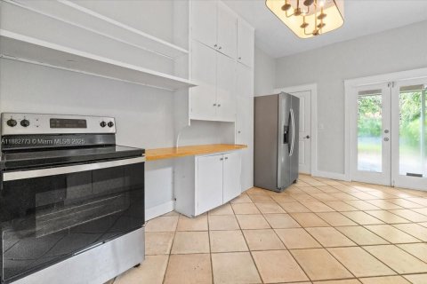 Снять в аренду виллу или дом в Майами, Флорида 2 спальни, 183.39м2, № 1931959 - фото 26