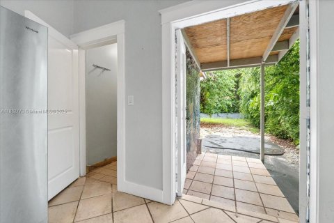 Снять в аренду виллу или дом в Майами, Флорида 2 спальни, 183.39м2, № 1931959 - фото 30
