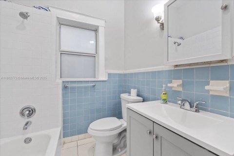 Снять в аренду виллу или дом в Майами, Флорида 2 спальни, 183.39м2, № 1931959 - фото 20