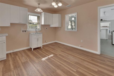 House in New Smyrna Beach, Florida 2 bedrooms, 85.75 sq.m. № 1851797 - photo 28