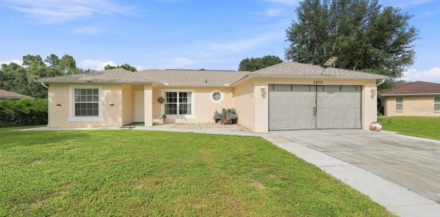 House in North Port, Florida 3 bedrooms, 125.98 sq.m. № 2341778