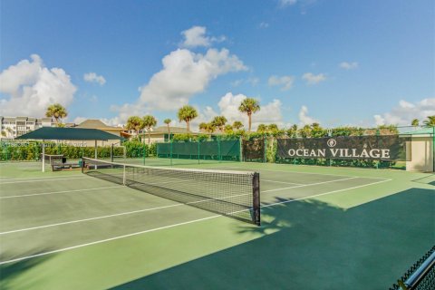 Condo in St. Lucie, Florida, 1 bedroom  № 1930862 - photo 18